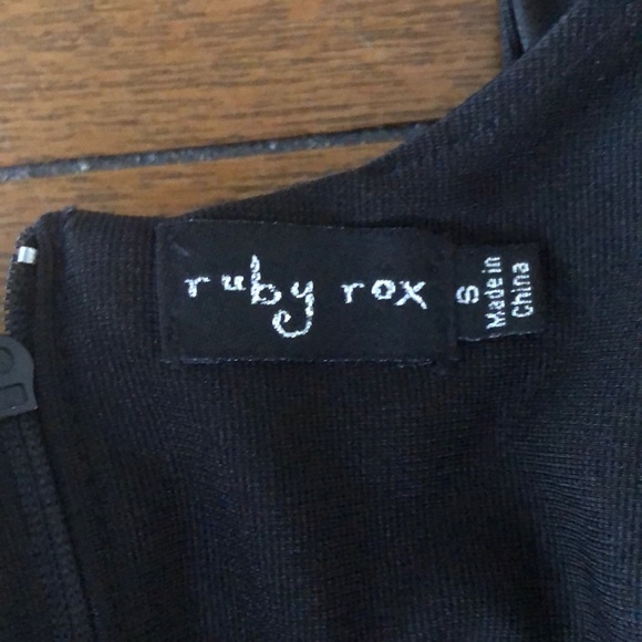 Ruby Rox Black Pleated Dress - Picture 7 of 7